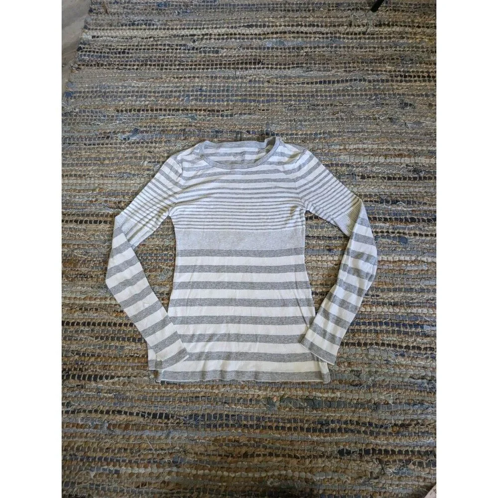 Old Navy Stretch Cotton Slim Fit L/S Grey Striped S Casual Preppy Clean Girl